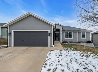 17163 Dodge St, Gardner, KS 66030