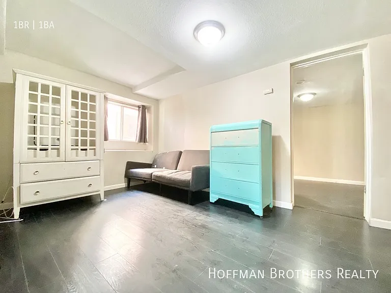 1253 N Rowan Ave #1/4 — Photo 6