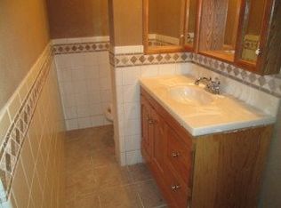 447 Birch Ln, Moorhead, MN 56560