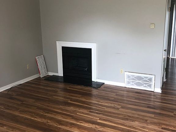 2nd image of 146 Westwood Cir APT B