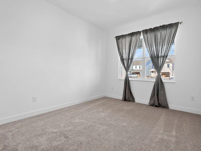 6261 Balsam Ct — Photo 34