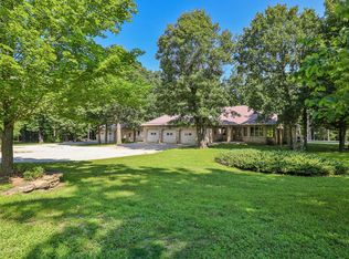 2147 W Farm Road 56, Springfield, MO 65803