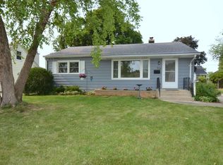 919 Bancroft Pl, Belvidere, IL 61008