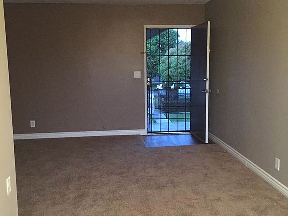 5th image of 9572 Alwood Ave APT D