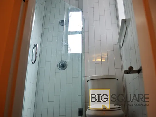 Rented by Big Square Realty LLC | media 27