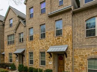 531 Royal Ln, Irving, TX 75039