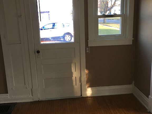 5th image of 307 E Livingston St