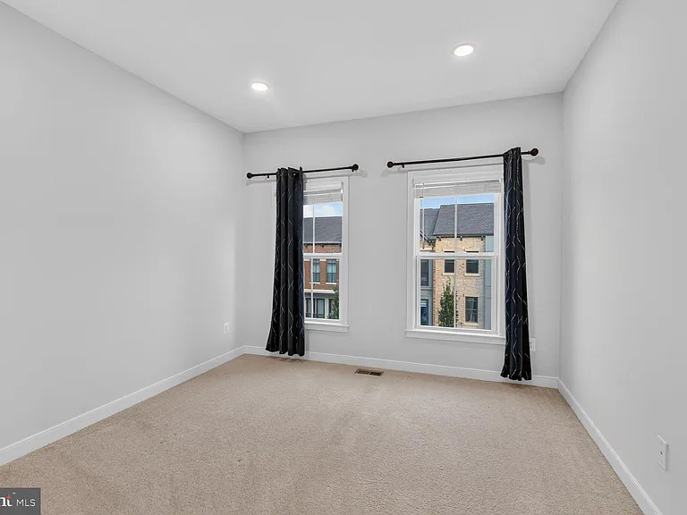 42302 Crawford Ter — Photo 16
