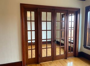 902 W Franklin Ave APT 23, Minneapolis, MN 55405