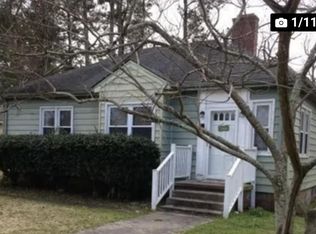 1711 High St, New Bern, NC 28560
