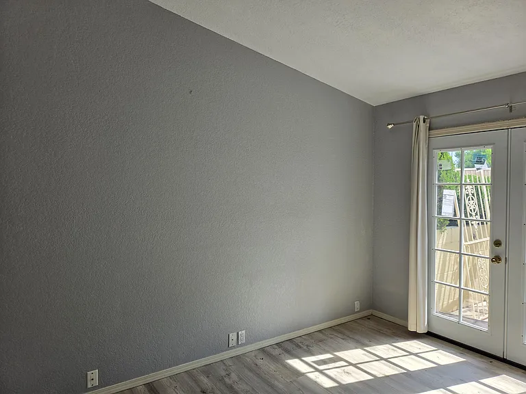 10825 Central Park Dr NE — Photo 11