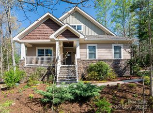 12 Summersweet Ln, Asheville, NC 28803