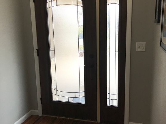 2nd image of 35 Matterhorn Dr