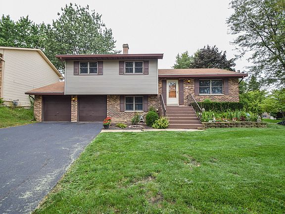 2nd image of 400 Beechwood Dr