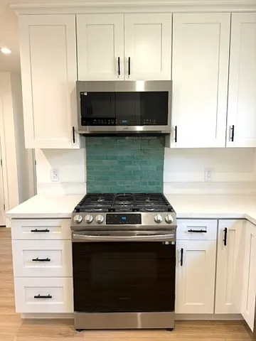 958 N Raymond Ave — Photo 8