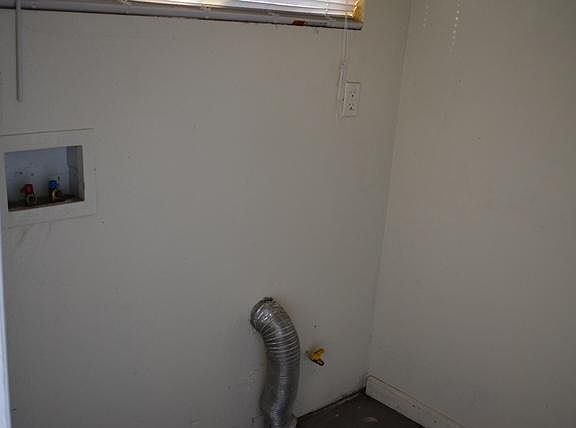 4th image of 403 El Tejon Ave