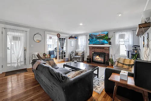 276 Atlantic St Photo 1