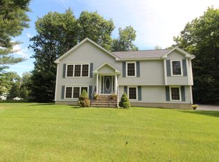53 Homsted Ln, Hermon, ME 04401