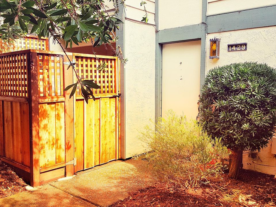1st image of 1429 Terra Nova Blvd