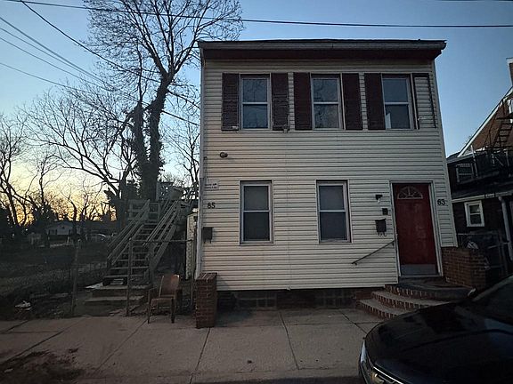 3rd image of 85 Union St