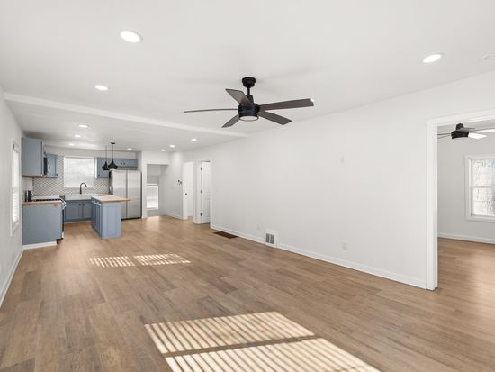 1820 23rd St, Des Moines, IA 50310