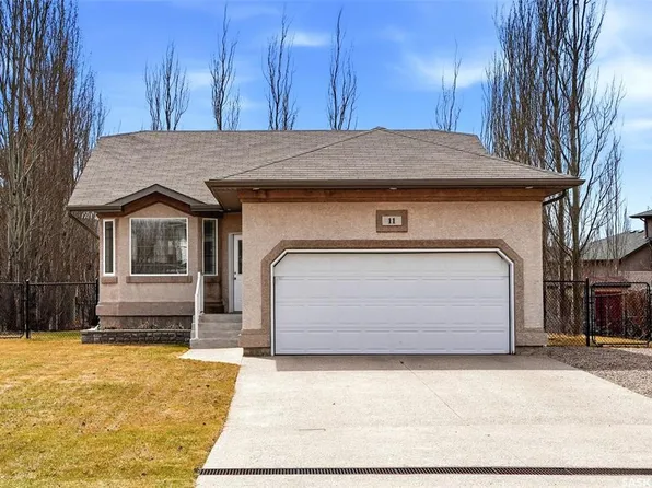 11 Fairway CRESCENT, White City, SK S4L 0A8