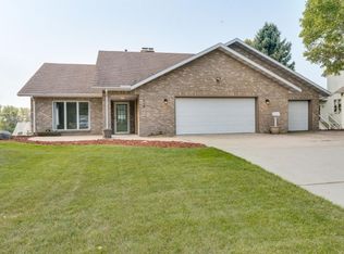 1518 Creek Ln, Northfield, MN 55057