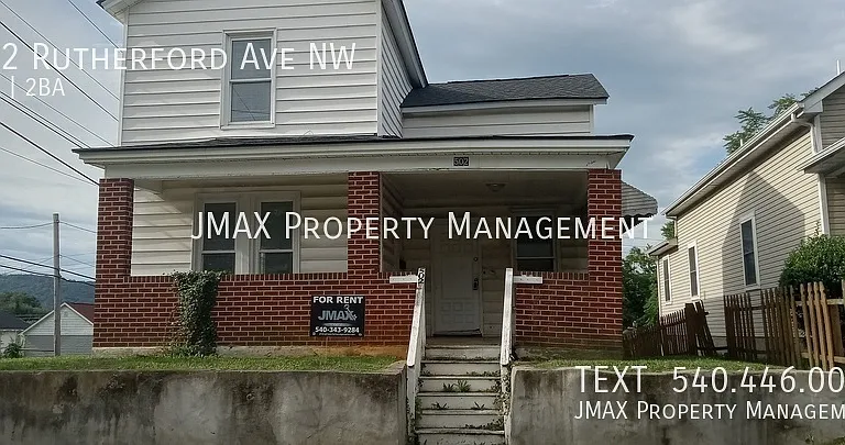 502 Rutherford Ave NW — Photo 1