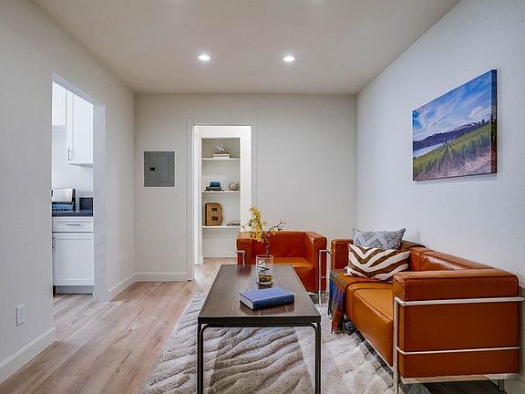 3rd image of 2466 Cedar Ave #7