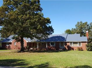 709 E Warren St, Tullahoma, TN 37388