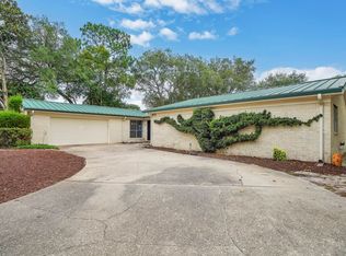 901 Valparaiso Blvd, Niceville, FL 32578