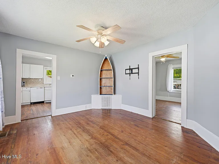 1304 Stallings Pkwy — Photo 7