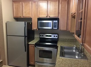 548 Woodside Oaks APT 6, Sacramento, CA 95825