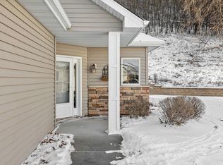 3469 Briarview Ct, Red Wing, MN 55066