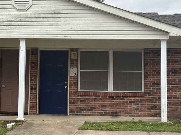 703 W Lon Moore St