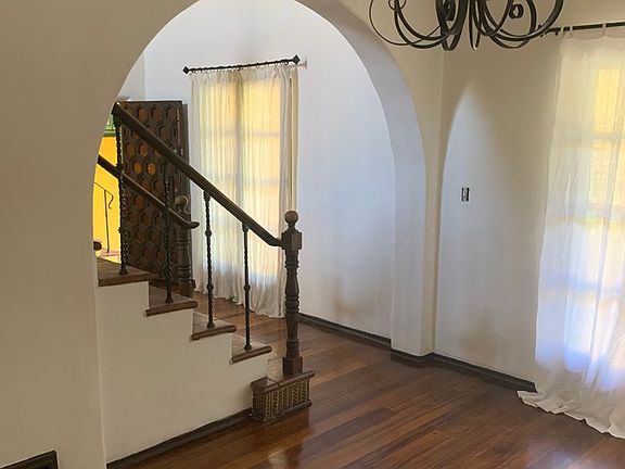 4th image of 1855 N Kingsley Dr #1861