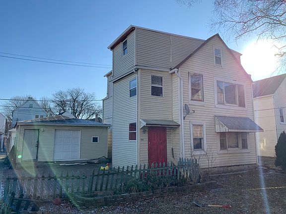 2nd image of 4737 S Hoyne Ave