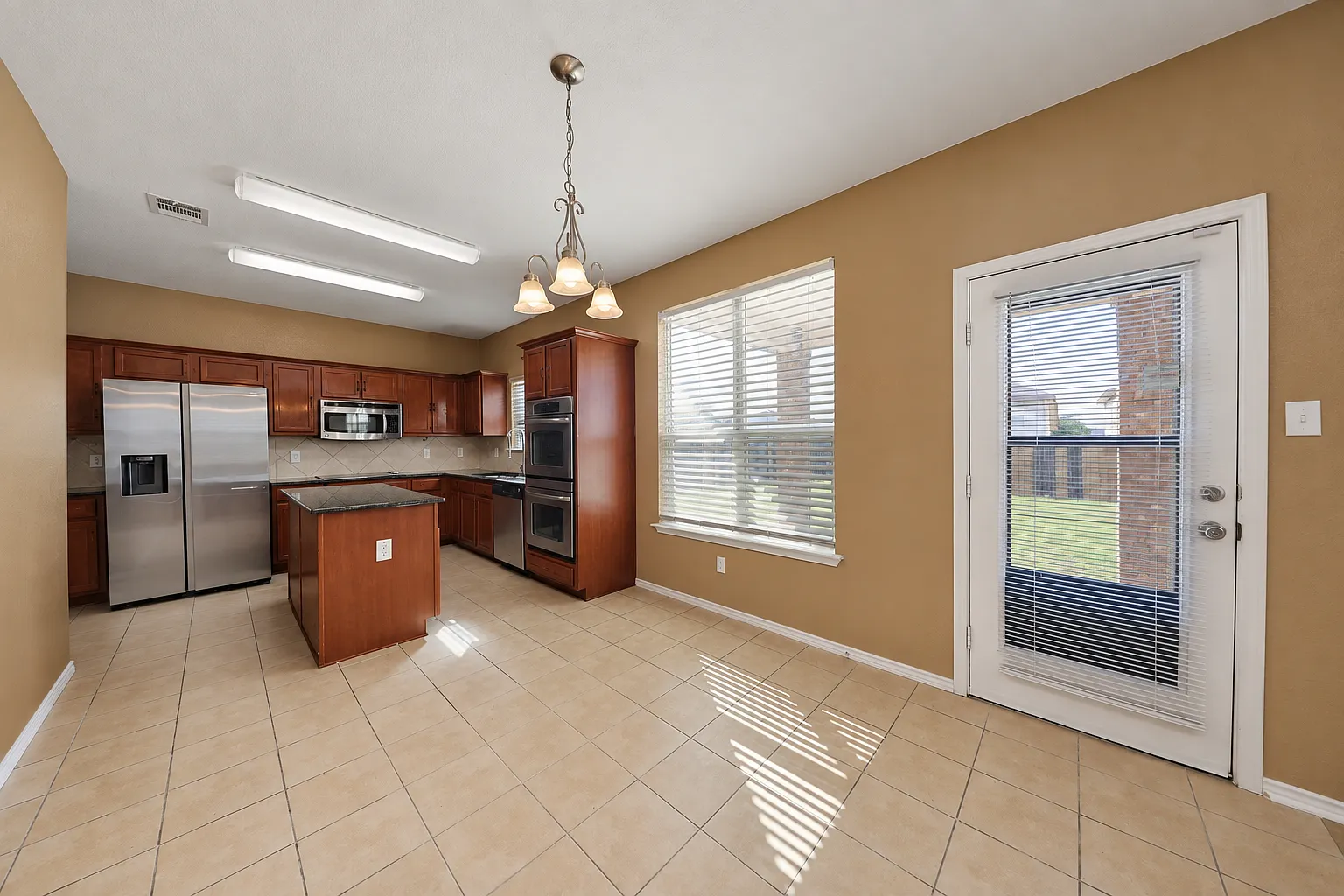 5009 Bridgewood Dr, Killeen — Photo 4