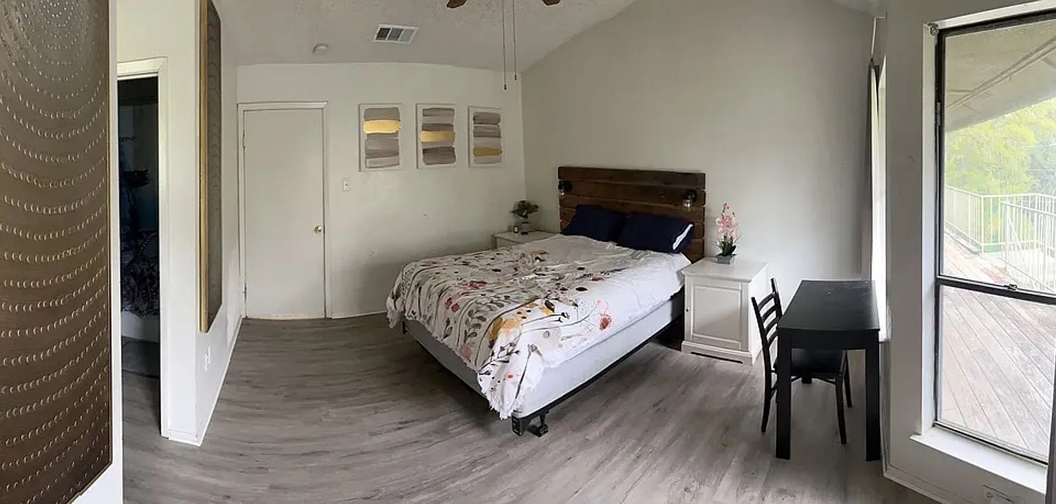 Room in 2 Bedroom Home at Indio Dr — Photo 3