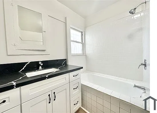 4626 Wall St — Photo 12