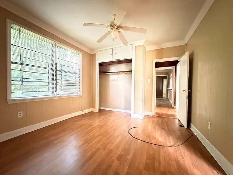 279 W Polk St — Photo 3