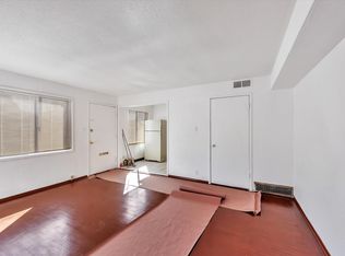 6033 Foothill, Oakland, CA 94605