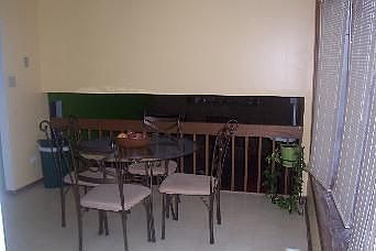 Eat-in kitchen