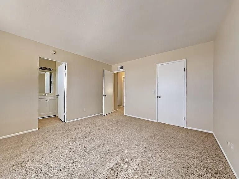 1st image of 323 Mulberry Glen Dr