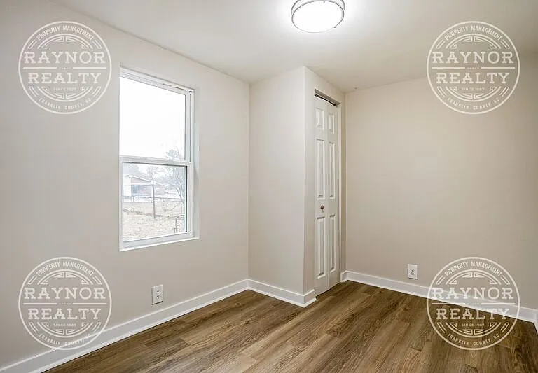 515 Dale St SW — Photo 10