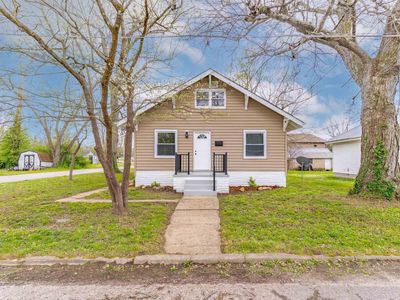 321 E Oak St, Oakland City, IN, 47660