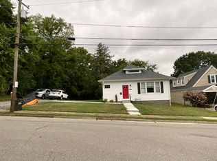 521 E 2nd St, Farmville, VA 23901