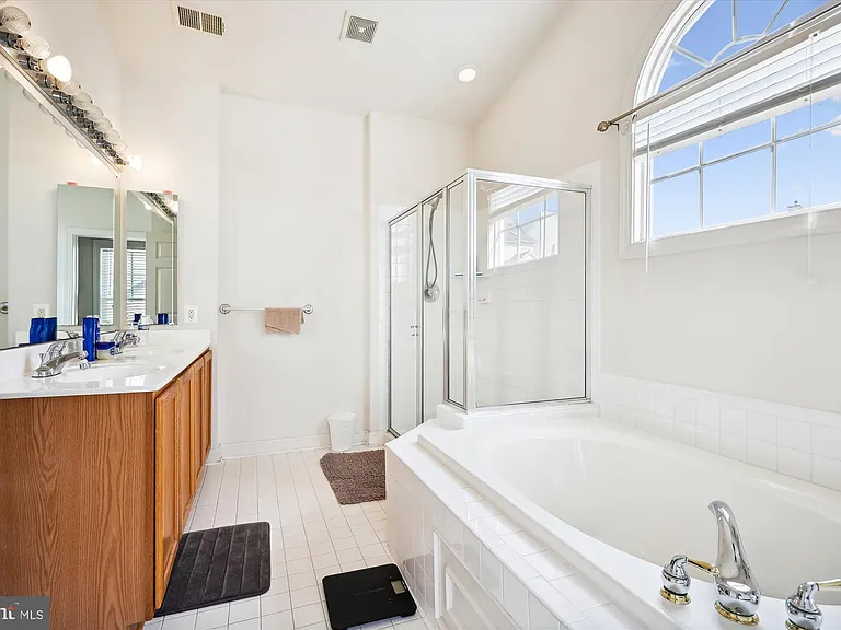 23104 Cypress Spring Cir — Photo 37