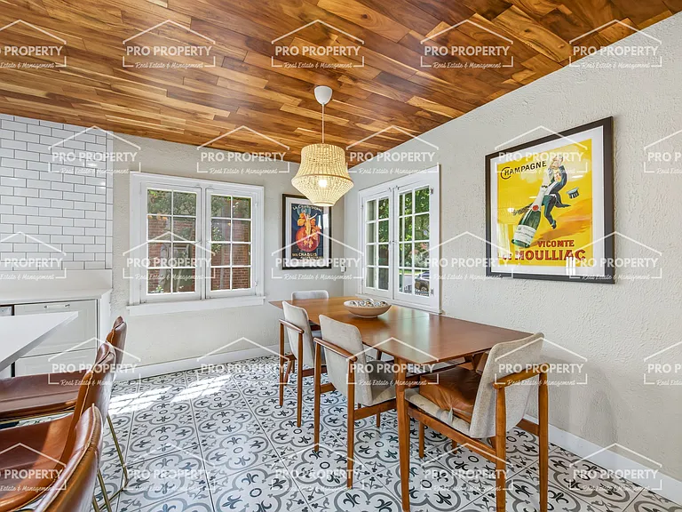 321 W 6th St — Photo 7