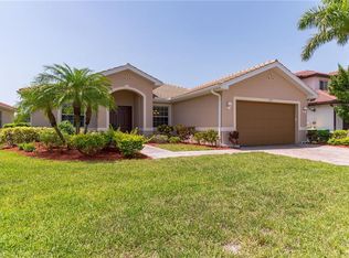 1452 Birdie Dr, Naples, FL 34120